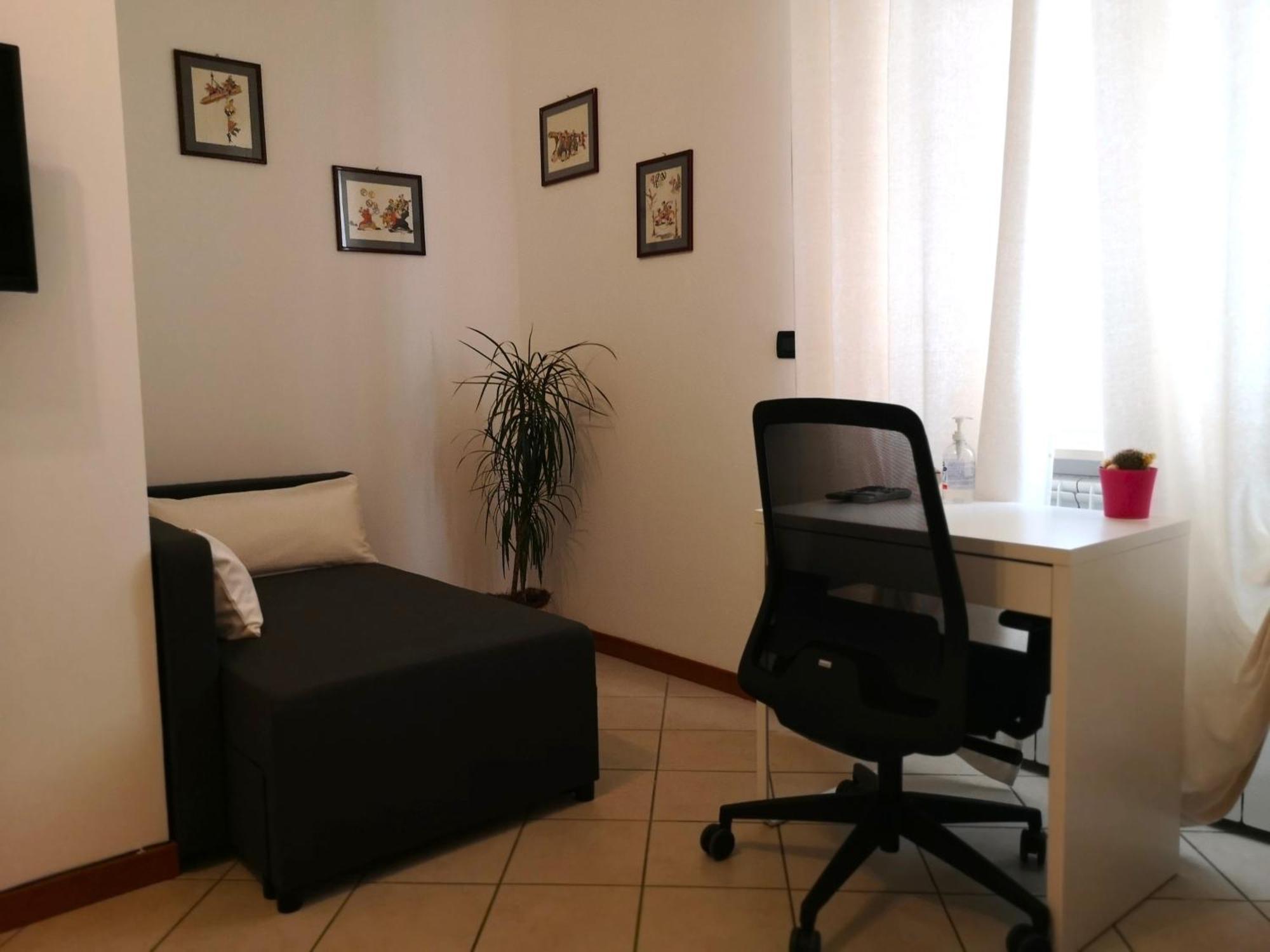 Holiday Apartment - Brescia Centro - Parcheggio Privato Exteriör bild
